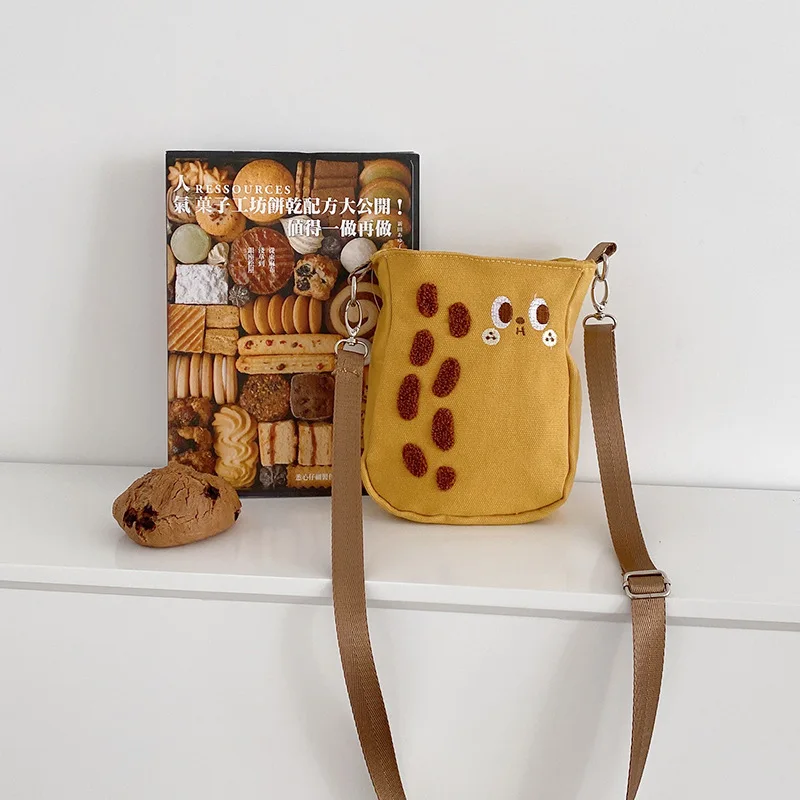 

Cartoon Peanut Canvas Shoulder Bags Large Capacity Square Drawstring Designer Leisure Crossbody Bag Adjustable Mobile Phone Bag