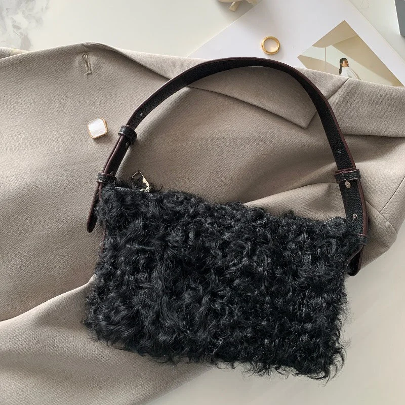 Winter Little Fleece Women's High End Solid Color Fashion Phone Bag Korean Outdoor Travel Bag Girl Gift New Style
