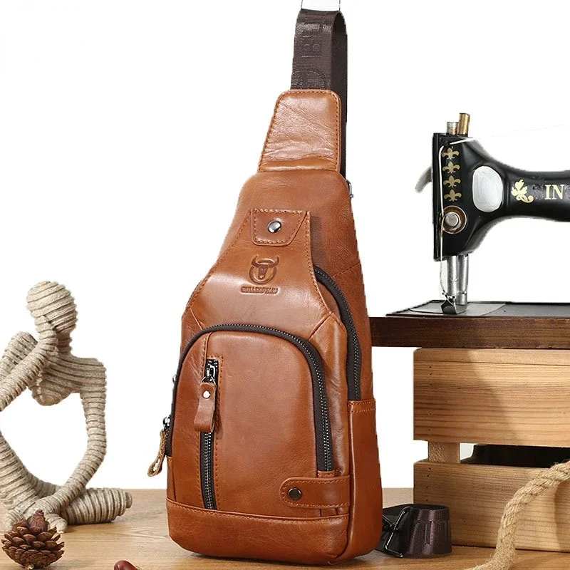 Men's Chest Bag Soft Genuine Cowhide Leather Casual Crossbody Bag with charging port цена и фото