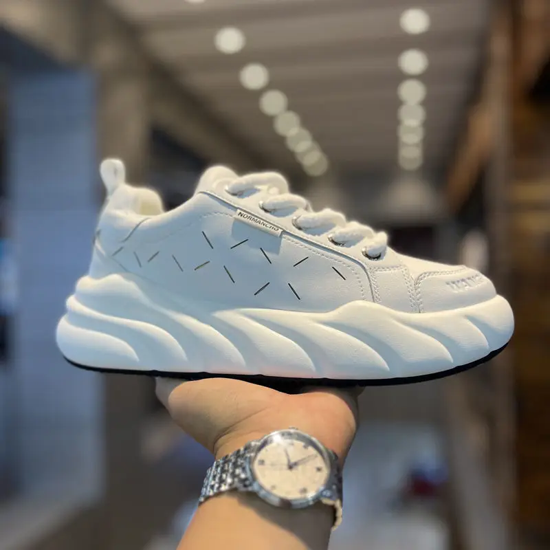 2023 Autumn New Men's Leather Breathable Platform Sports Casual Trendy casual shoes