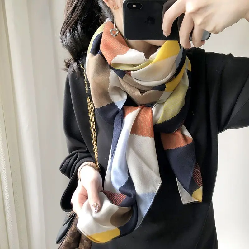 Designer Brand Plaid Printed Cotton and Linen Scarf Women's Winter Warm Fashion Shawl Scarves for Women 목도리 Hot Selling