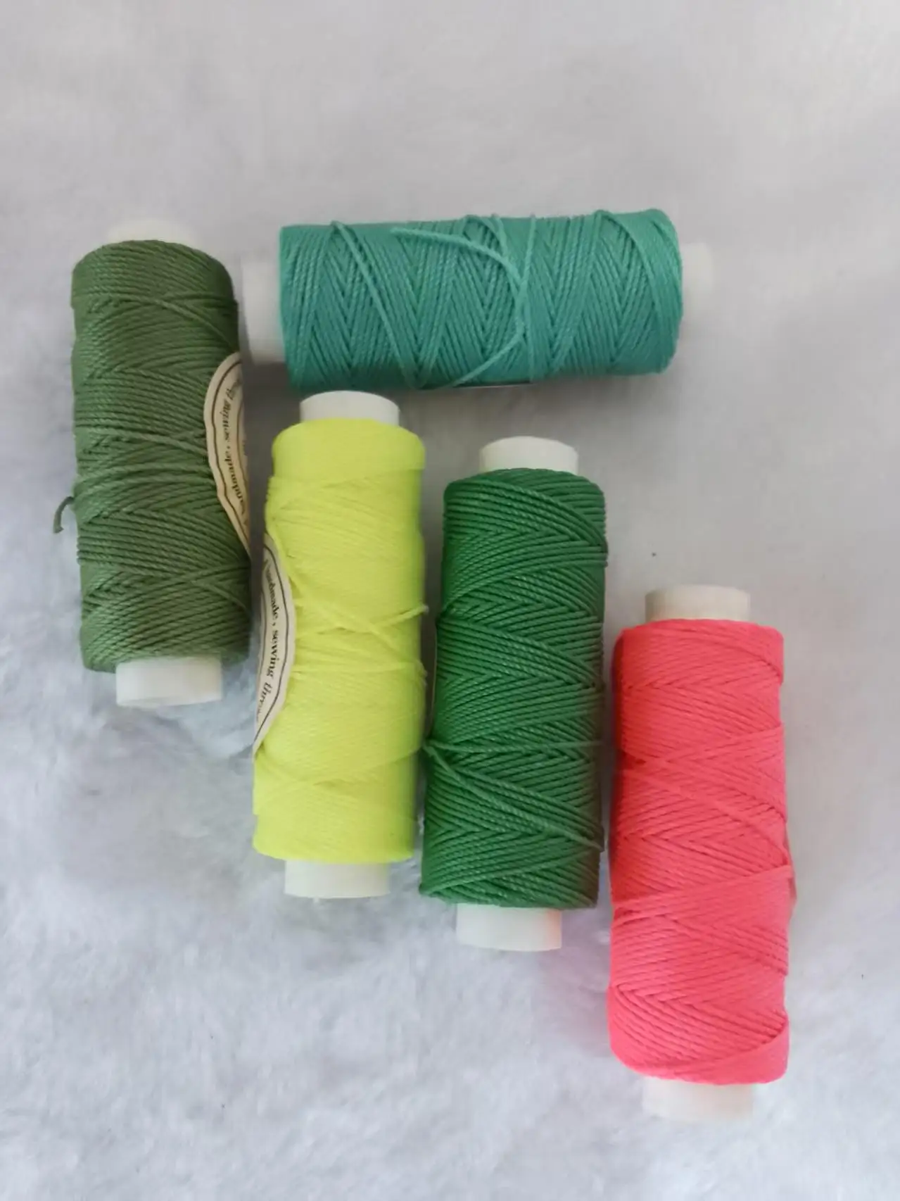 프리미엄 소형 스풀 원형 왁스 실 0.35mm-0.65mm, 가죽 수공예용 재봉실
