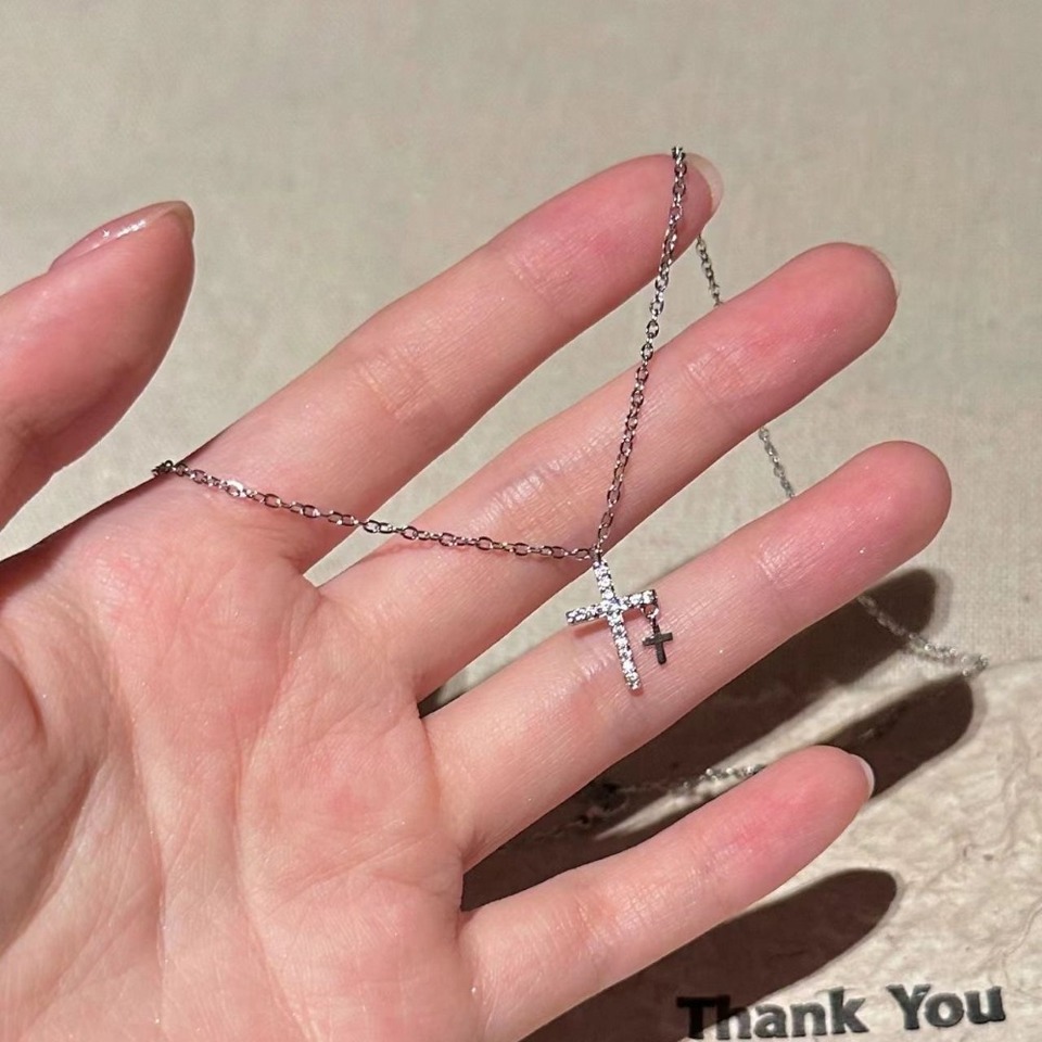 Shiny Crystal Zircon Cross Pendant Necklace for Women Girls Punk Silver Color Thin Chain Necklace Party Jewelry Birthday Gift