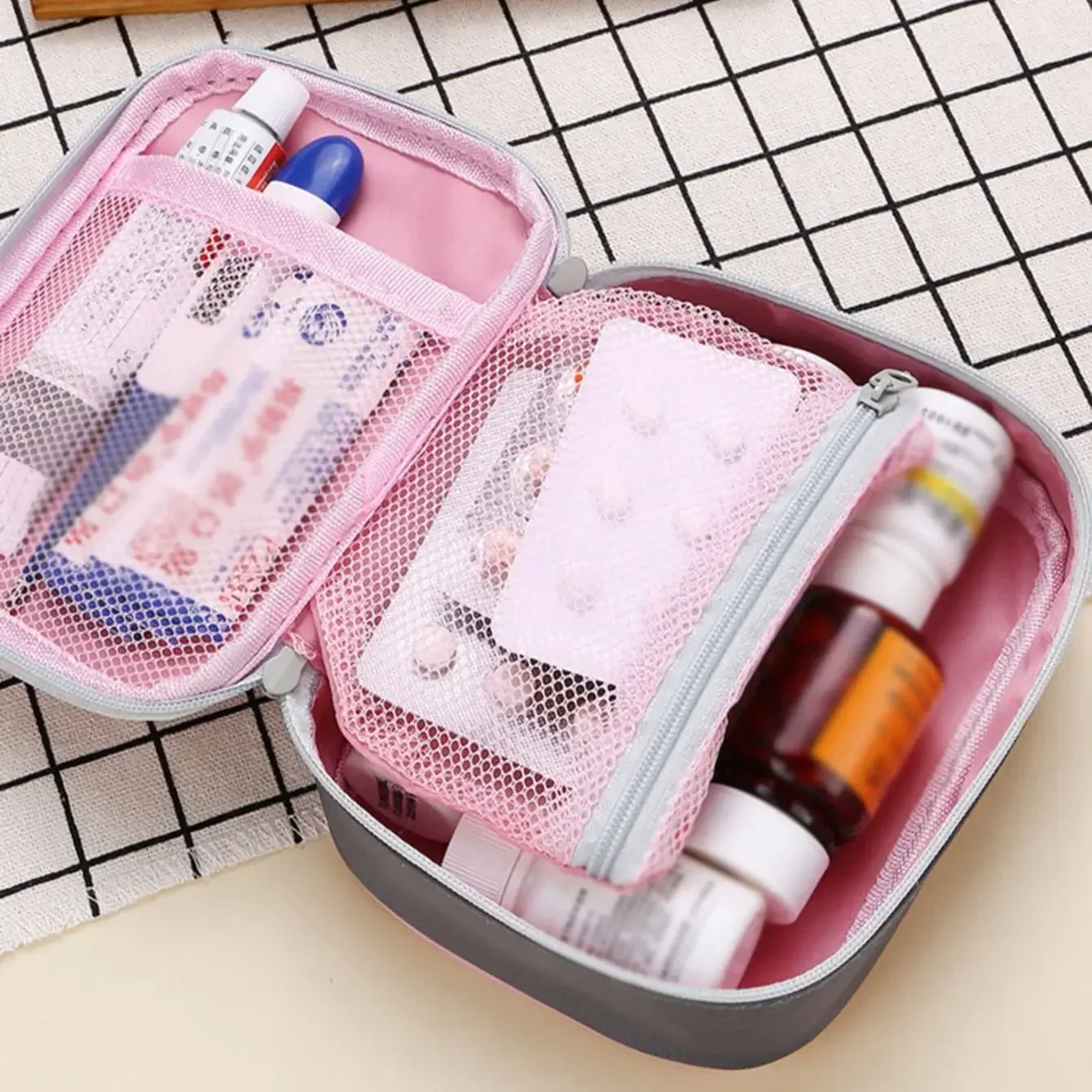 Empty Mini Household First Aid Kit Bag Travel Portable Medicine Package Emergency Kit Bags Medicine Storage Bag Small Organizer