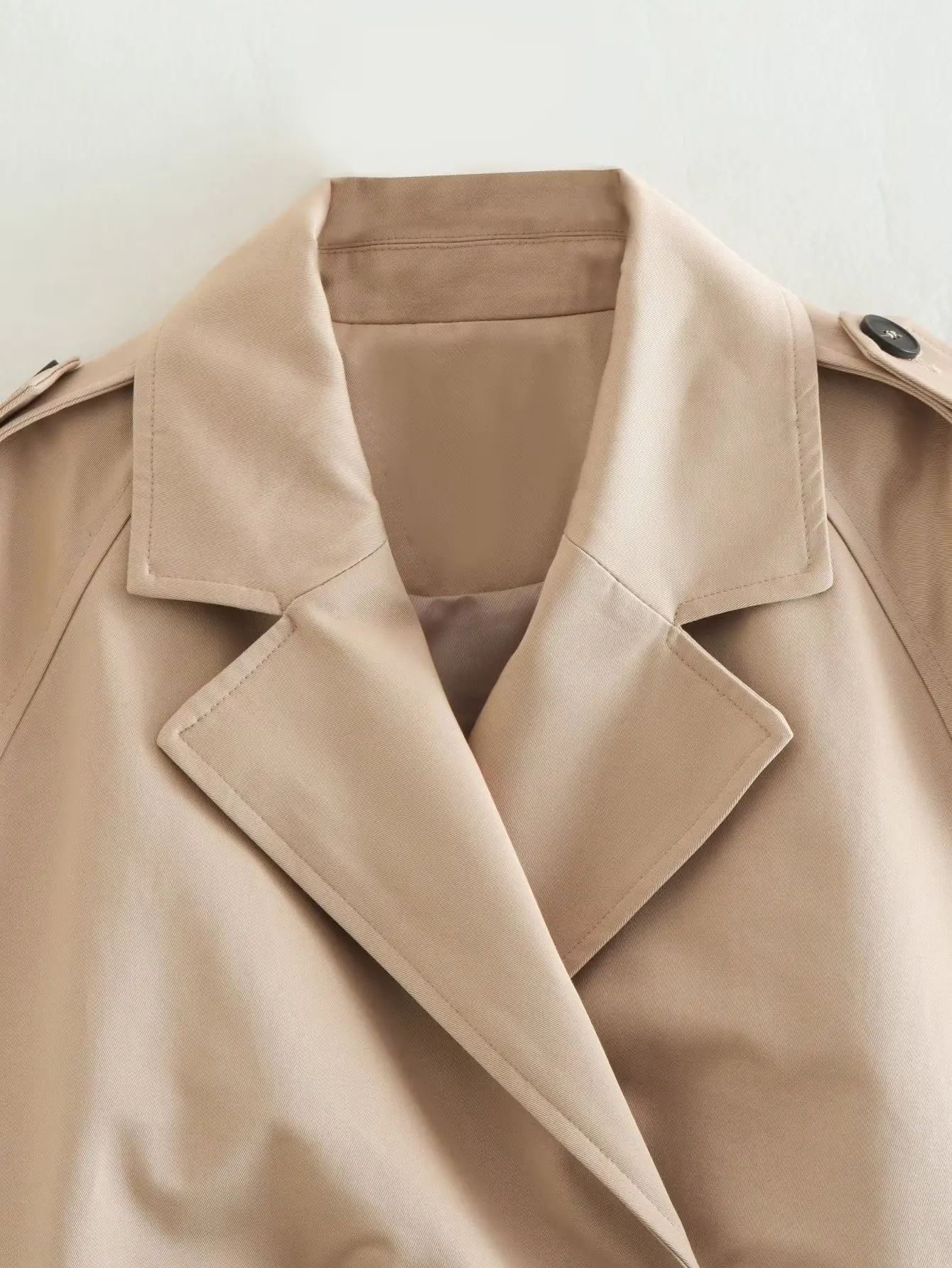 Chic Lady Khaki Cropped Design Jacket Casual Top 16 S161E63F366A446E3Ace3809Fbb2A96D0C