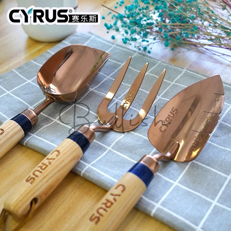 Wooden handle gardening tool set, three-piece set for planting flowers, gardening gardens, outdoor household