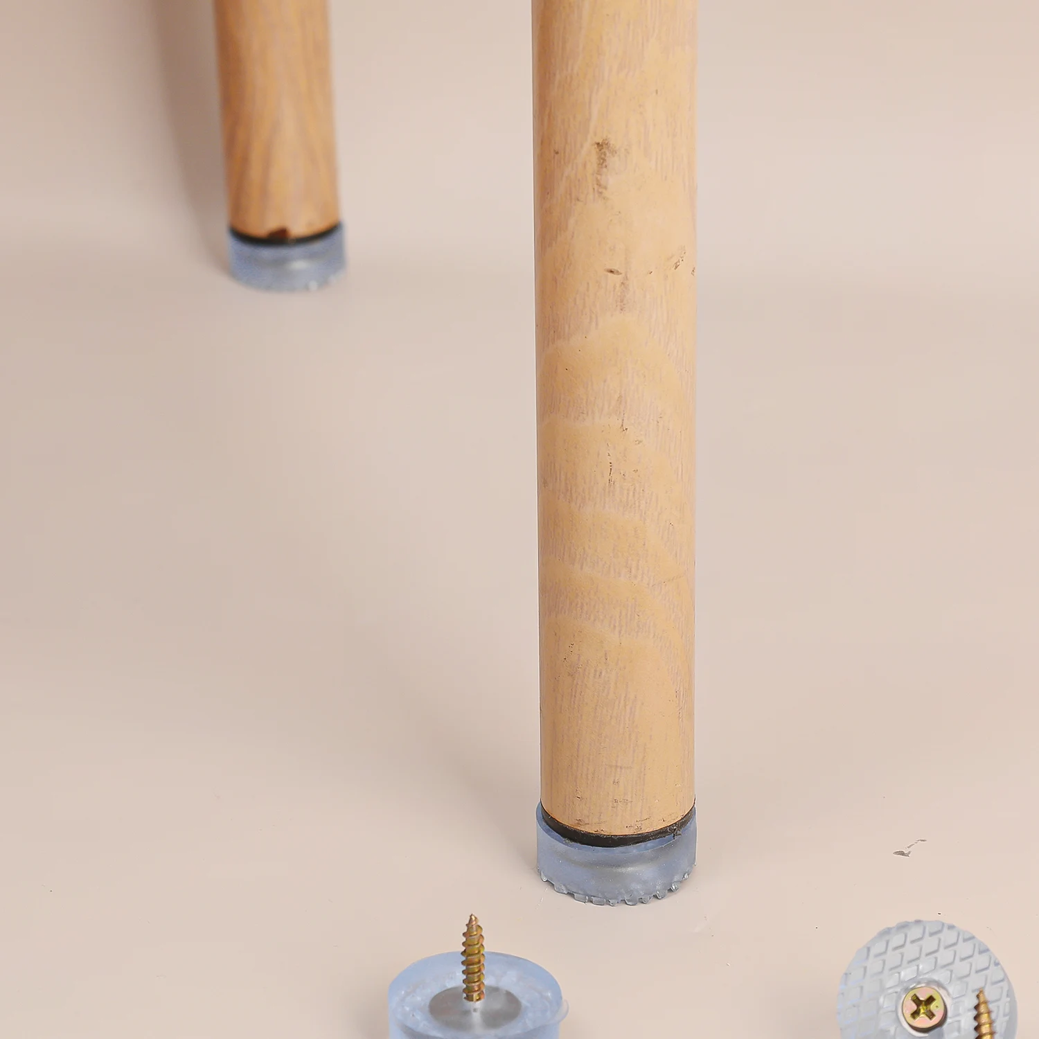 Non-Slip Floor Protector Pads with Screw for Furniture and Cabinets