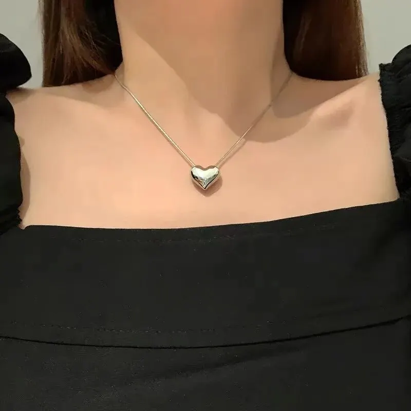 Pendant Necklace Simple Trendy Silver Love Heart for Women Korean Fashion Snake Bone Chain Clavicle Chokers Party Jewelry