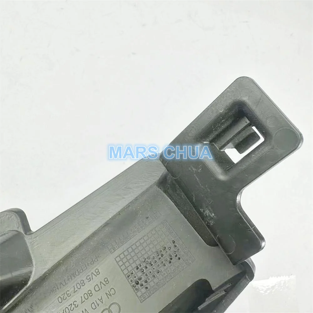 8V5807319 8V5807320 Locking Bracket Audi A3 car exterior accessories