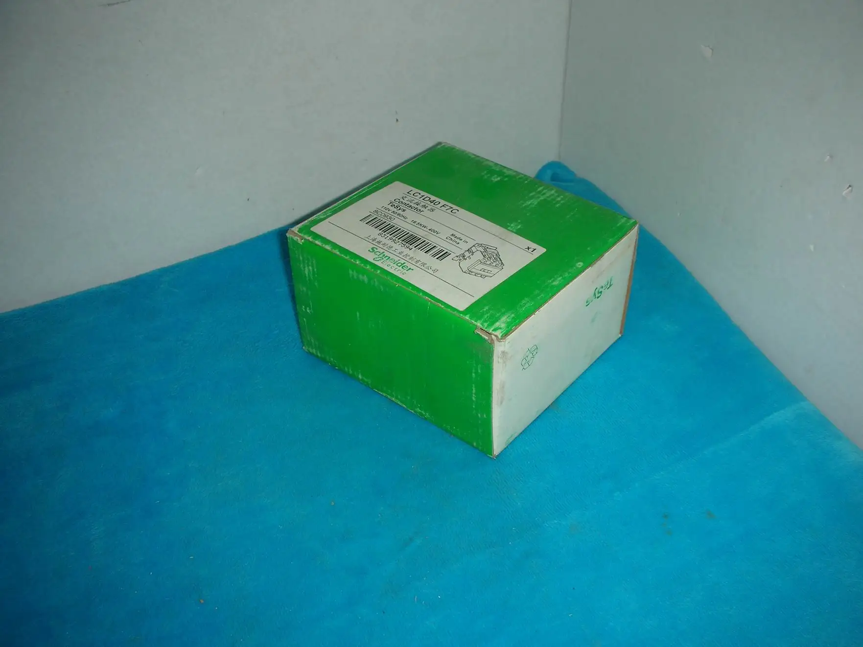 

★Контактор LC1D40F7C LC1-D40F7C