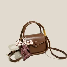 

Dave&Di 2022 Silk scarf messenger bag texture French shoulder bag versatile handbag Commuter Bag England Fashion Women's bag