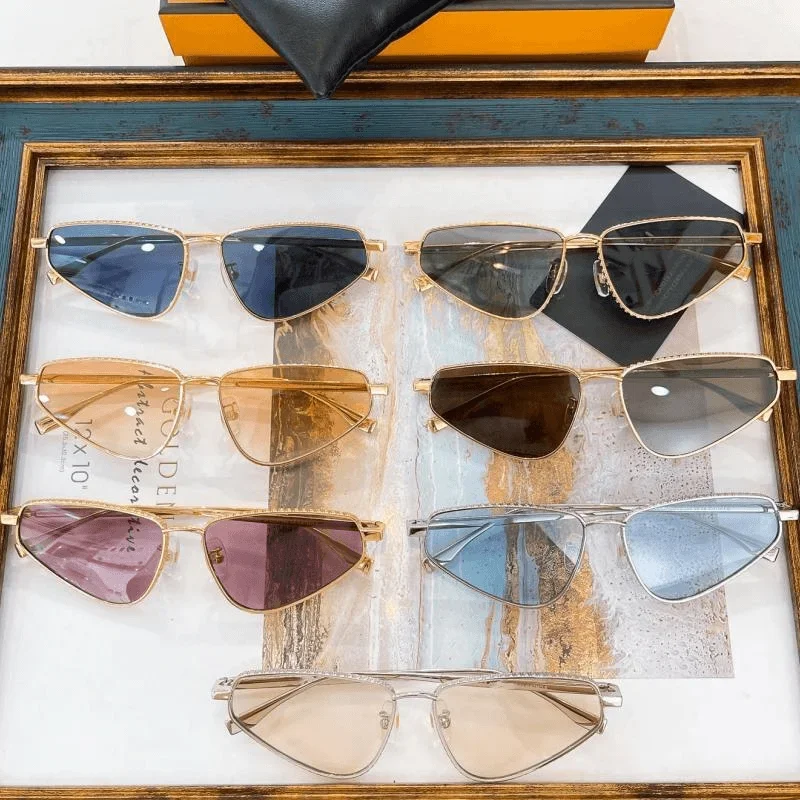 

Luxury brand F40068 Women's Fashion Durable Little Monster Eyes Sunglasses UV400 Sexy Retro Men's Sunglasses Gafas De Sol Lens