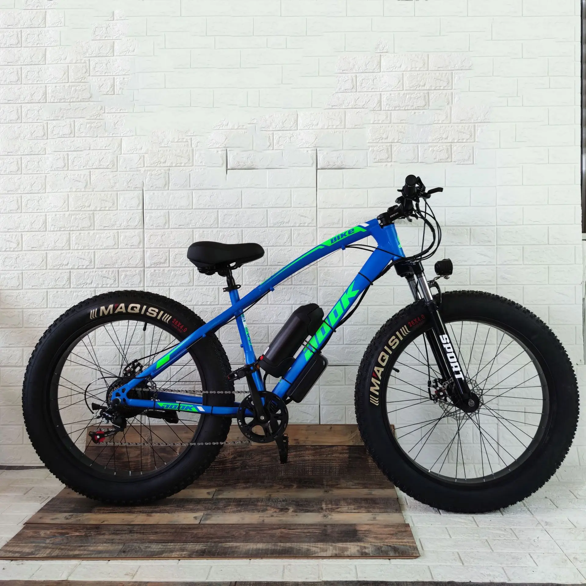 26-Inch Mountain Snow Bike Electric Lithium Fat Tire Electric Mountain Bicycle