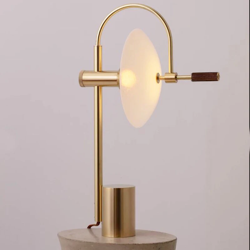 

Nordic modern Metal Table Lamps Creative Living Room Art Desk lamps Bedroom Bedside Designer Simple Desk Light Decor Luminaire