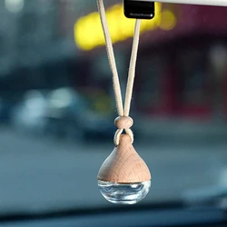 Elegant 6ML Refillable Glass Car Air Freshener with Wooden Cap (Onesize)