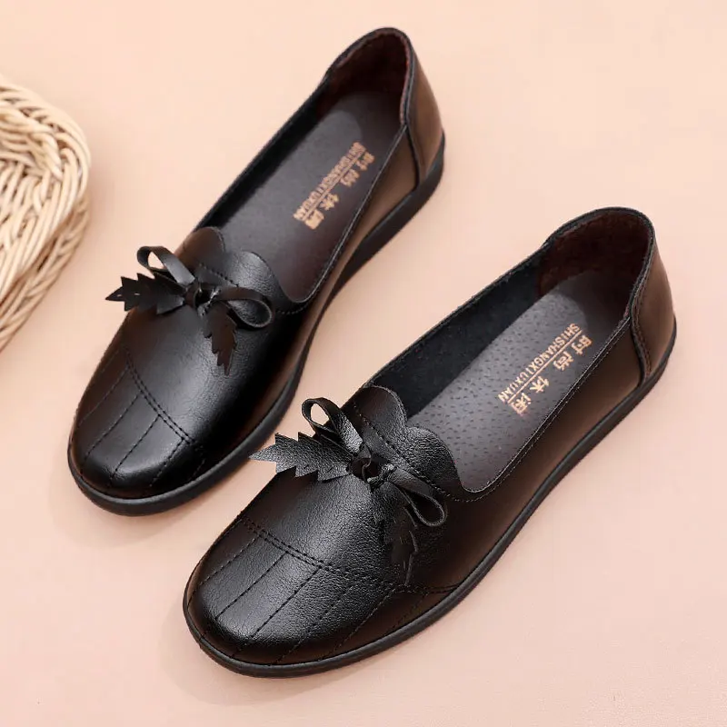 Women Leather Loafers Casual Flats Shoes Fashion Bowtie Moccasins Shoes Soft Footwear Woman Flats Non-slip Footwear Mother Shoes