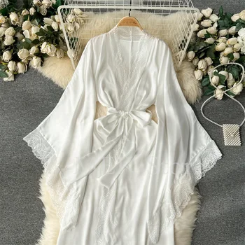 Abito da sposa ultra lungo Birde Abito Kimono bianco Lady Indumenti da notte larghi Sexy Grande manica in pizzo Accappatoio da notte Vestaglia in rayon