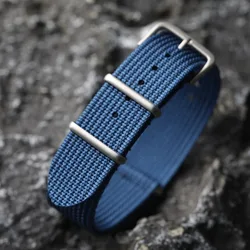 Military Style Nylon Watch Strap in Brown, Green, and Black - Casual and Sporty Design - 22mm (Blue)