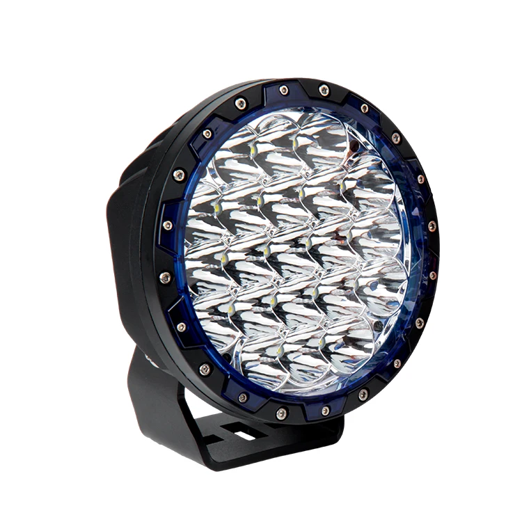 Рисунок 5 - Внедорожник 4x4, фонари для работы