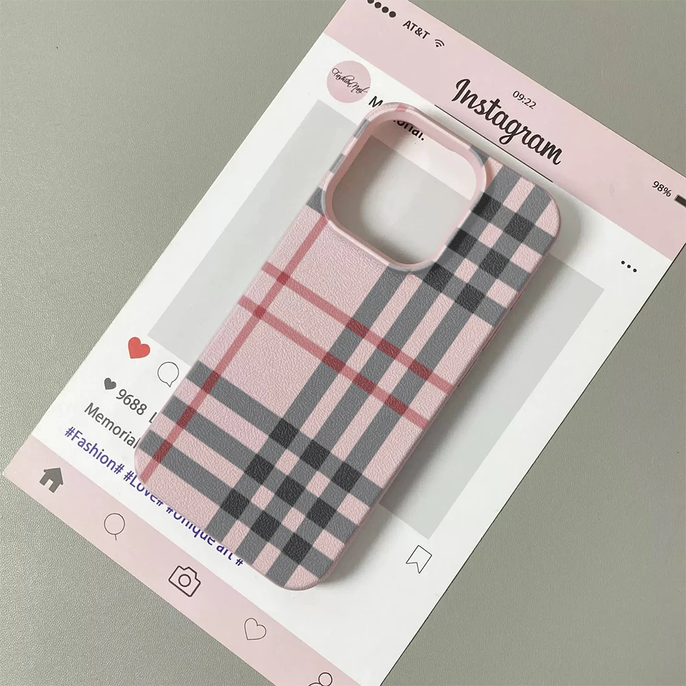 รูปสินค้า เคสโทรศัพท์ลายสกอตคลาสสิก สีแดงดำ ปกป้อง iPhone ทุกรุ่น