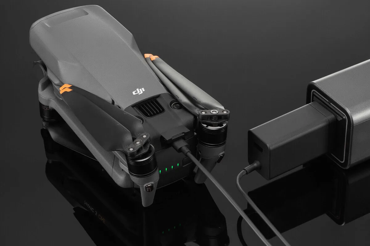DJI 65W Portable Charger GaN technology Supporting PPS and PD protocols DJI Mavic 3 Series / Air 3S / Avata 2 / Neo / Goggles 2