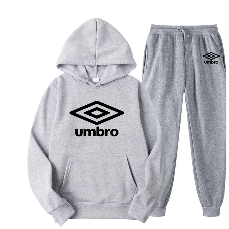 Рисунок 3 - Новый однотонный костюм Umbro с