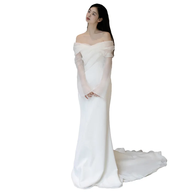 One Shoulder Satin Light Wedding Dress Simple and Slim Fit Sweet Long Sleeved Bride Evening Gown wedding dresses