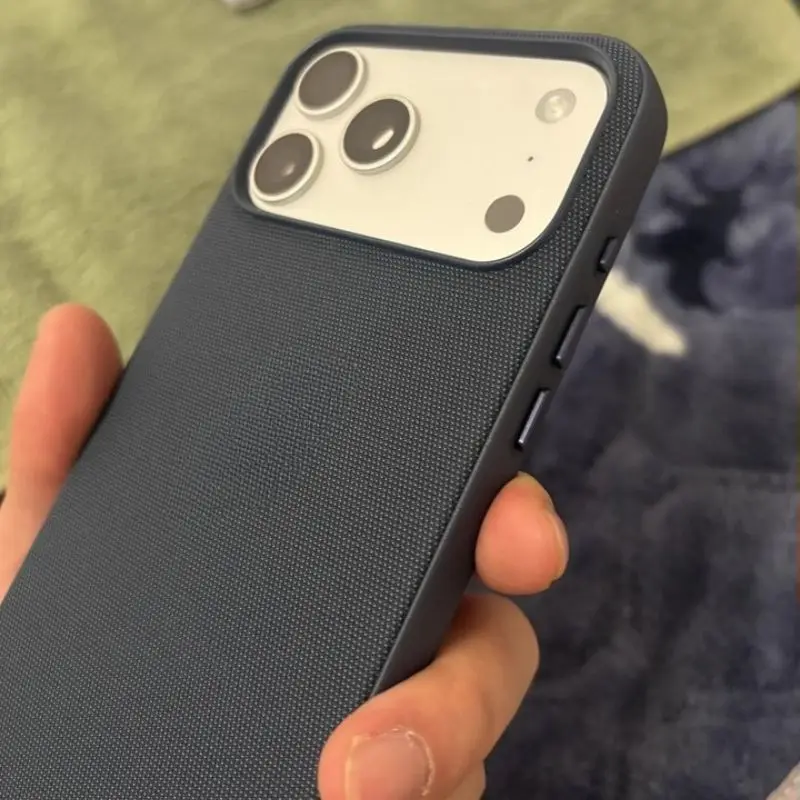Premium Woven Magnetic Phone Case with Air Protect Technology