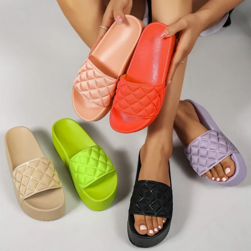 Fashion Women Platform Slippers Designer Shoes Thick Soled Height Increasing Sandals Outdoor Floral Sandals Ladies Beach Shoes