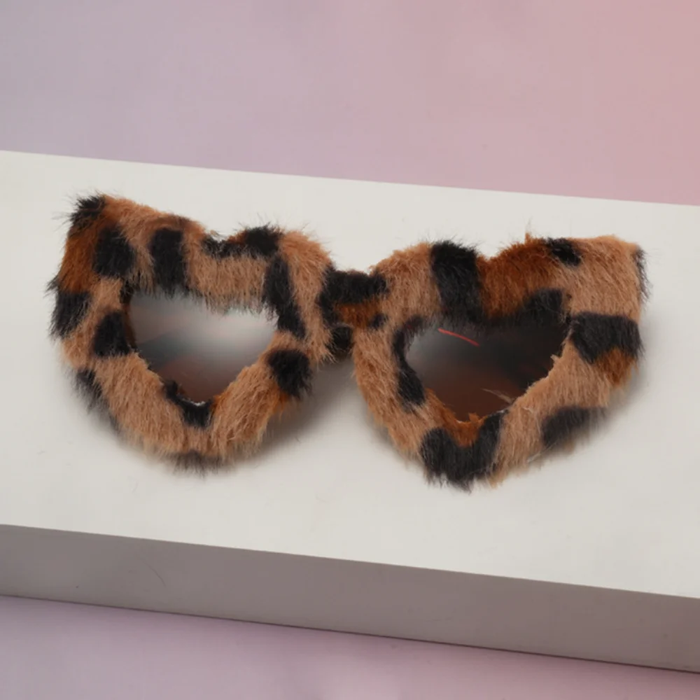 Neue Marke Flauschige Cat Eye Sonnenbrille Lustige Geburtstag Party Shades Gläser Marke Designer Pc Rahmen Brillen Plüsch Winter Gläser – Detail 10