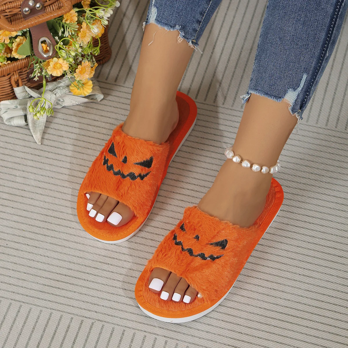 Halloween Pumpkin Plush Slippers Pink Orange 20224 Autumn Soft Furry Comfort Outdoor Fuzzy House Plushie Slippers