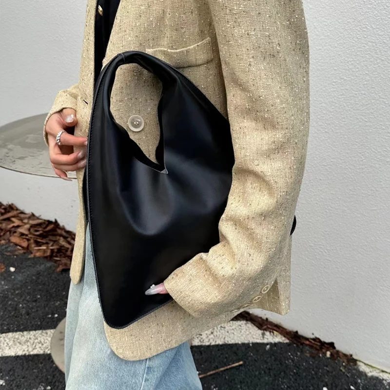 Ladies Designer New Soft PU Leather Dumpling Bag Fashion Leisure Versatile Handbag Armpit Underarm Shoulder Bag