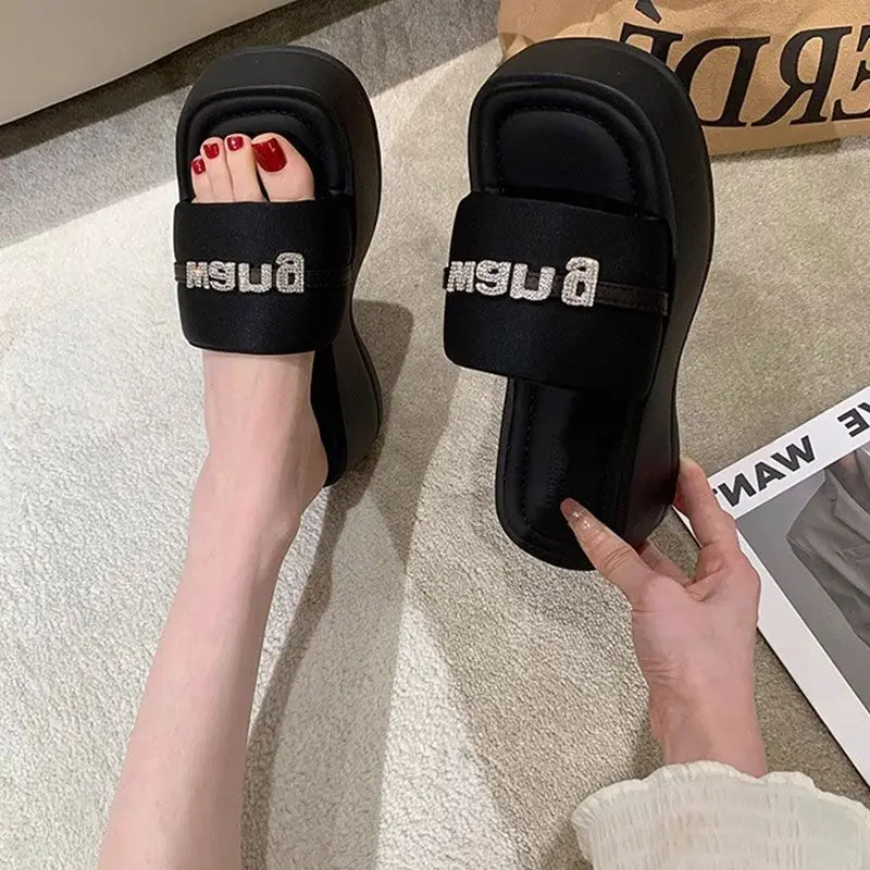 

Summer Slippers Women Wear Summer BlackThick Soled Flip-flops Beach Sandals Wedge Heels Increase Sandals Women's Shoes