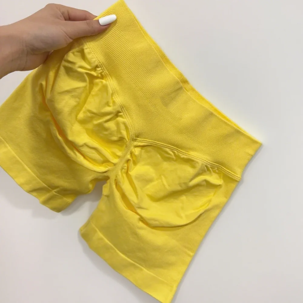 Solid Color Women's Yoga Shorts Breathable Hip Lift Fitness Pants Absorbent Cycling Pants Elastic Leggings Elastic High Waist