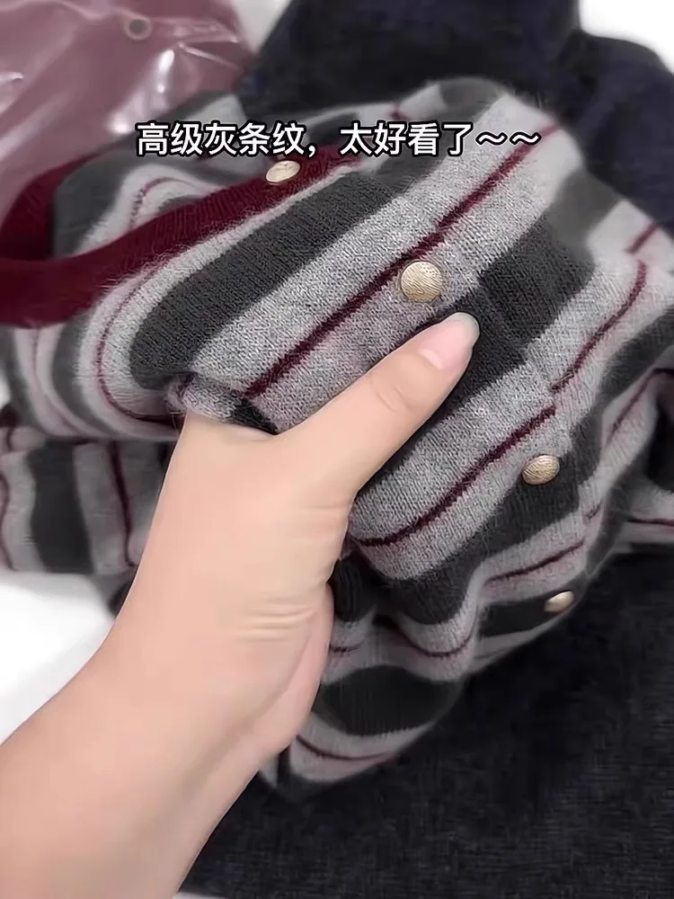Cardigan en cachemire rayé pour femme, pull à col rond, manteau en laine douce, sens senior, produits européens, nouveau, printemps et automne, 107