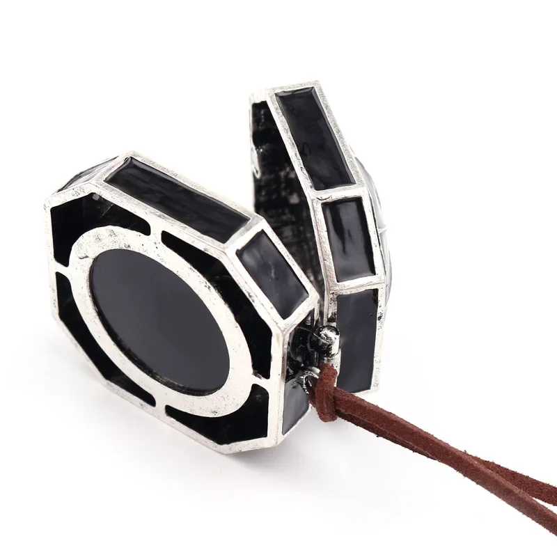 YJZQ Collier Vintage Halloween Tête De Mort Os Bijoux Femme Pirate Cosplay Accessoire Costume Doré A