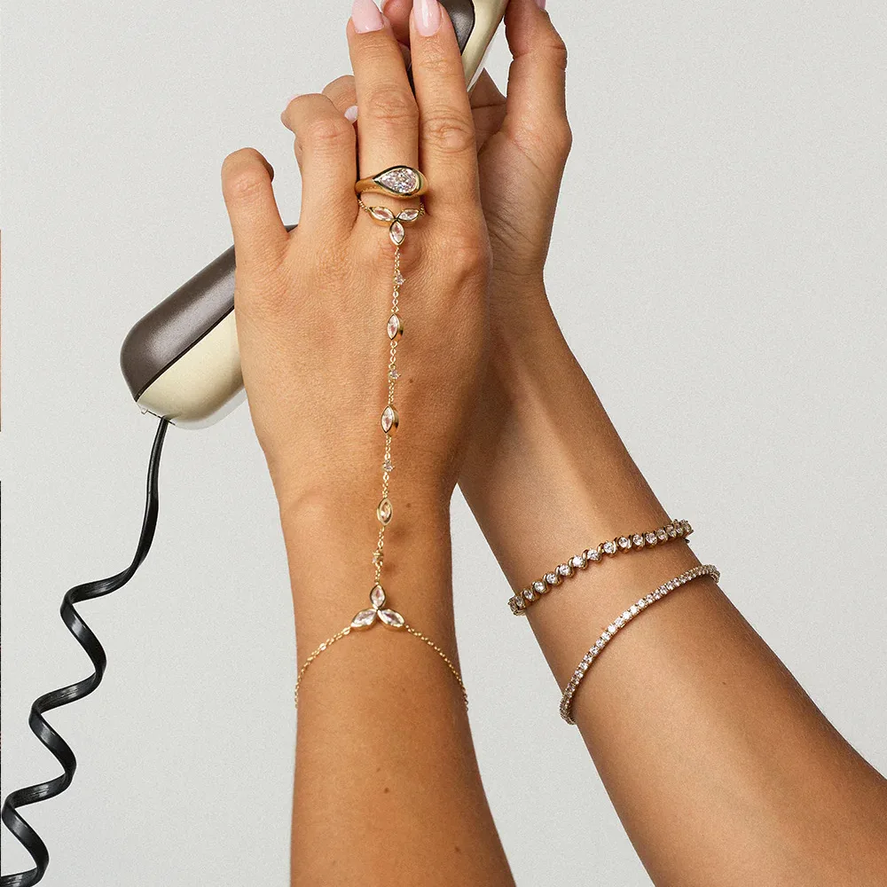 Gold Plated Hand Chain for Women White Zircon Crystal Long Chains Finger Bracelet Girls Bride Wedding Jewelry Accessories Ring