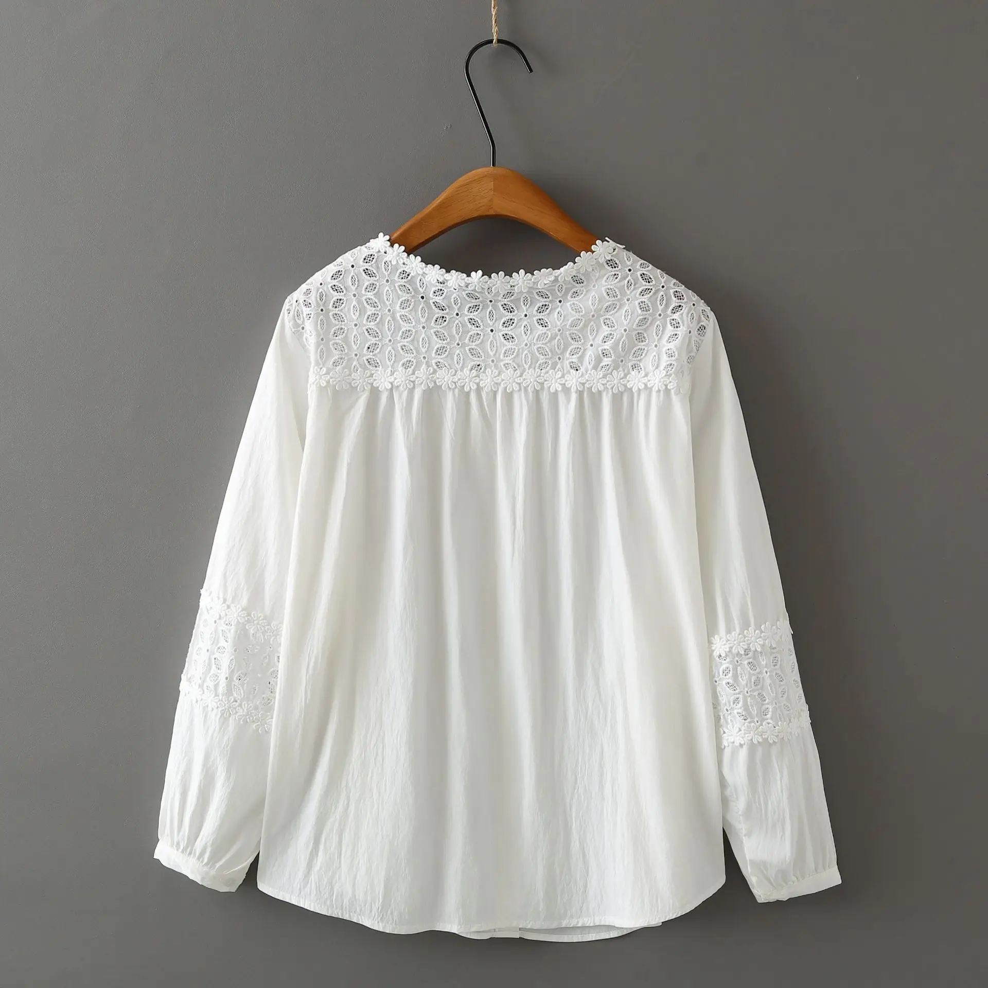 Fashion Plus Size Women's Blouses Korean Style Crocheted Patchwork Long Sleeve Shirt 815