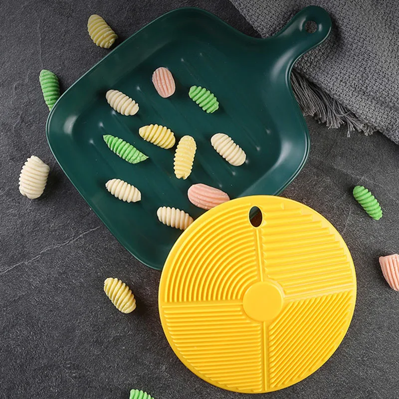 1Pcs Kitchen Macaroni Boards Cooking Tool Multi Purpose for Household DIY Mould Yellow Pasta Pastry Board Kitchen Supplies