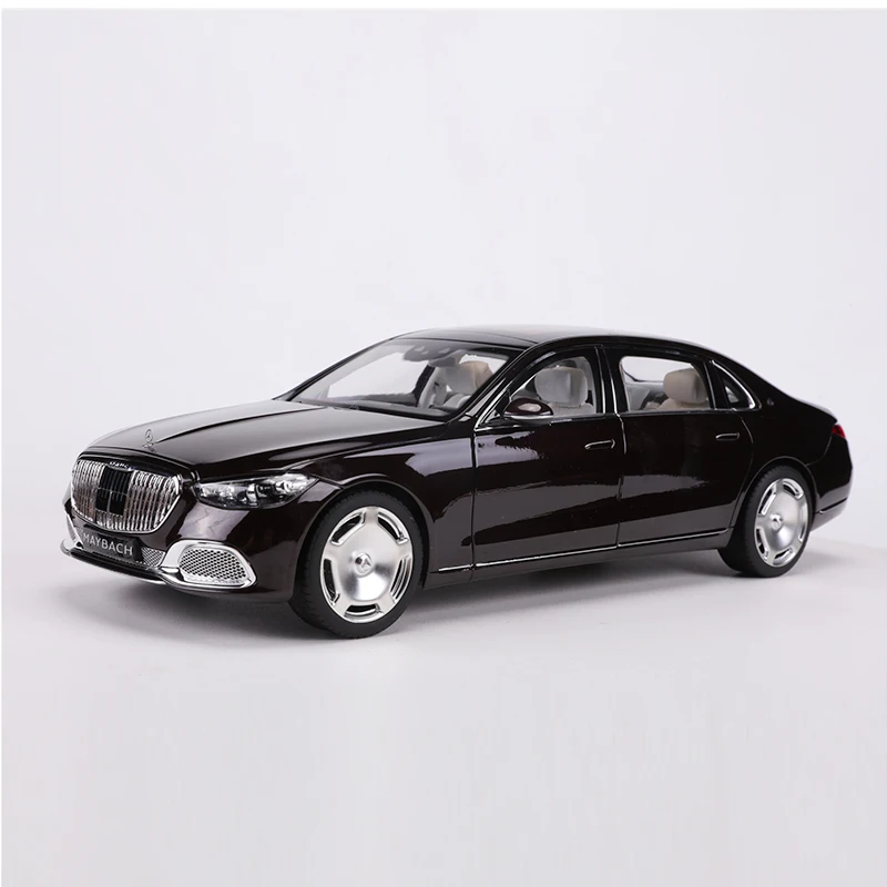 Norev 1:18 2021 mercedes-mamabers680 s-ruby Black Metal