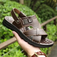 Sandales d'été en cuir véritable pour hommes, chaussures antidérapantes, pantoufles d'extérieur à semelles épaisses, chaussures de plage confortables et souples 2