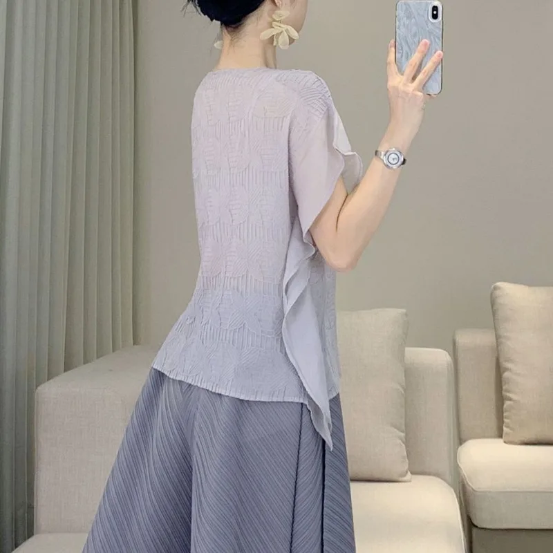 LANMREM Pleated Trendy Lightweight Women's T-Shirt Loose Simple High-End Embossed Design Black Short Sleeve Pullover Top 2DB4492 - Image 4