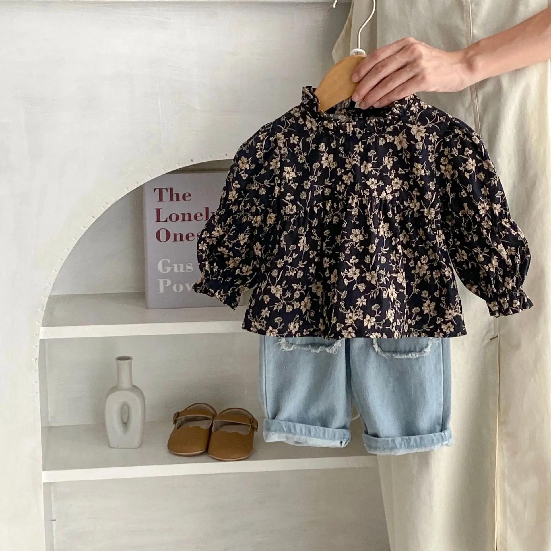 

2023 Spring New Girl Children Cotton Floral Print Ruffle Collar Long Sleeve Tops Boy Baby Retro Casual Jeans Kids Sweet T-shirt