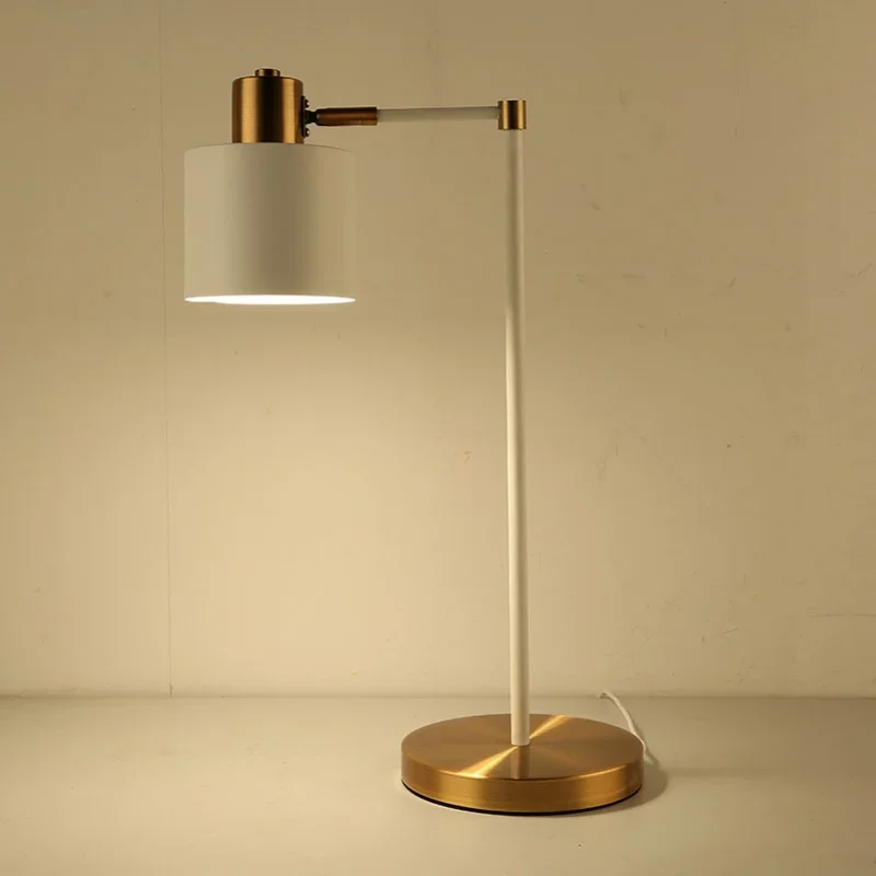 ������ ���� ������ ħ�� ħ�� �� ����, ȣ�� �����Ͼ ���� ��� ����, ��� LED ���͵� ���̺� ����