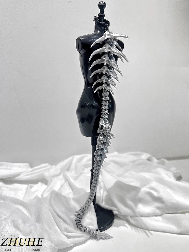 The Punk Gothic Large Dragon Spine Necklace, A Niche Design, Is A Jewelry Accessory For Both Men And Women's Carnival