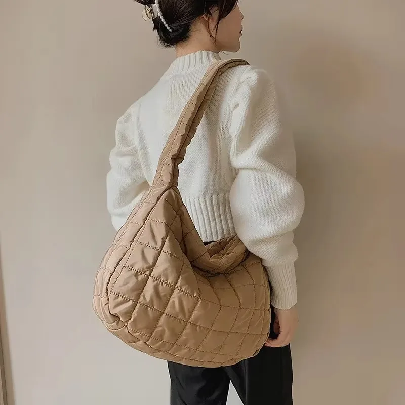 Women Large Capacity Bag Shoulder/crossbody Bags Fashion Plaid Pleated Down Cotton Bag Female Casual Solid Color Padded Bags