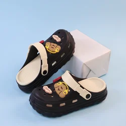 Women's Stylish Platform Clogs: Cute Designer Summer Indoor/Outdoor Sandals - 35 - 36 (Black)
