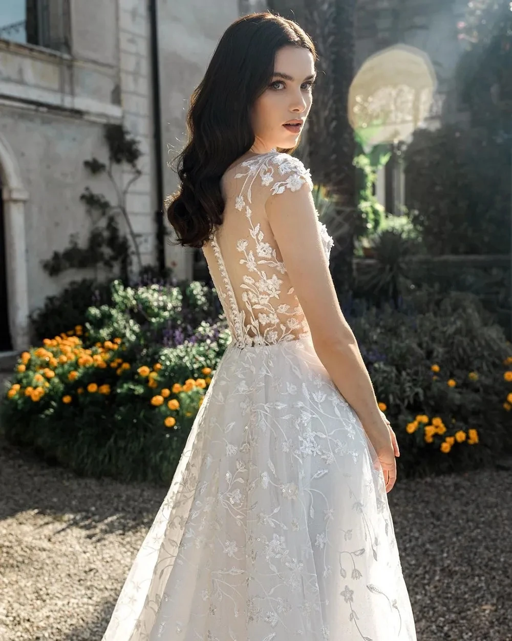Exquisite Wedding Dresses For Women Sleeveless V-Neck Bridal Gowns Lace Appliques Robes Delicated Vestidos De Novia Customized 2
