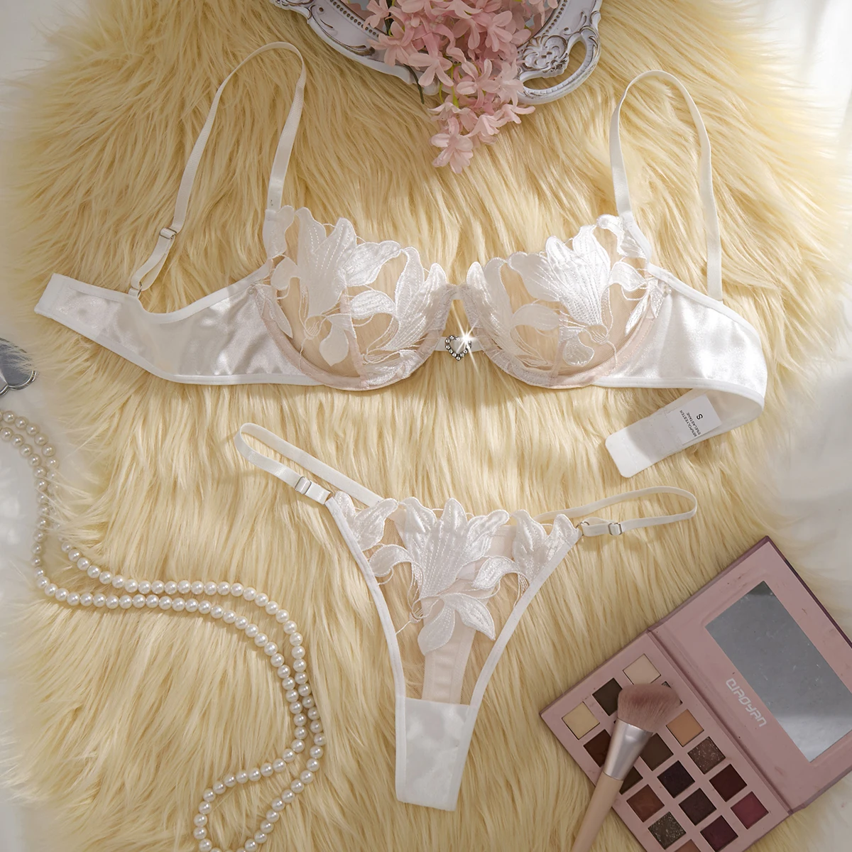 White Embroidered Print Pajama Set - A Set Featuring A Floral Design Suitable For Women, A Sexy Bra ZA824031_voghion.com
