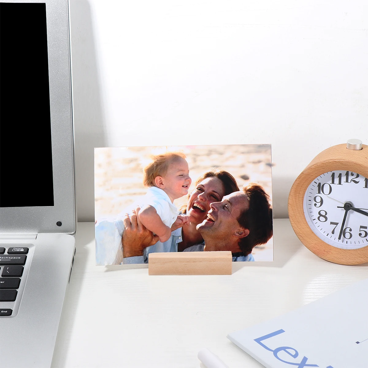 20Pcs Wooden Photo Stand Picture Frame Postcard Holder Wood Sign Holder Wood Stand for Display School Party Decor